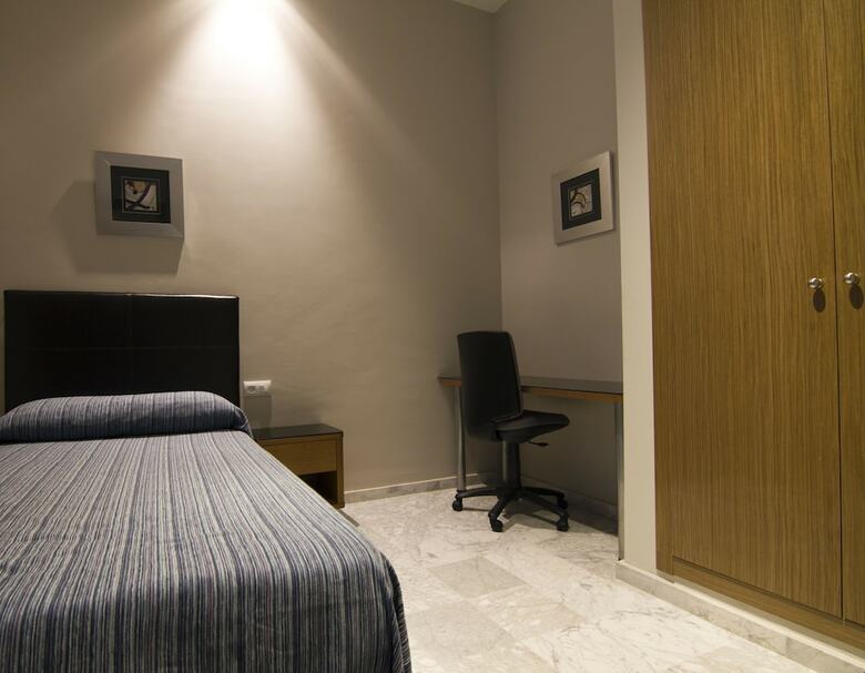 Apartamentos Citizentral Juristas