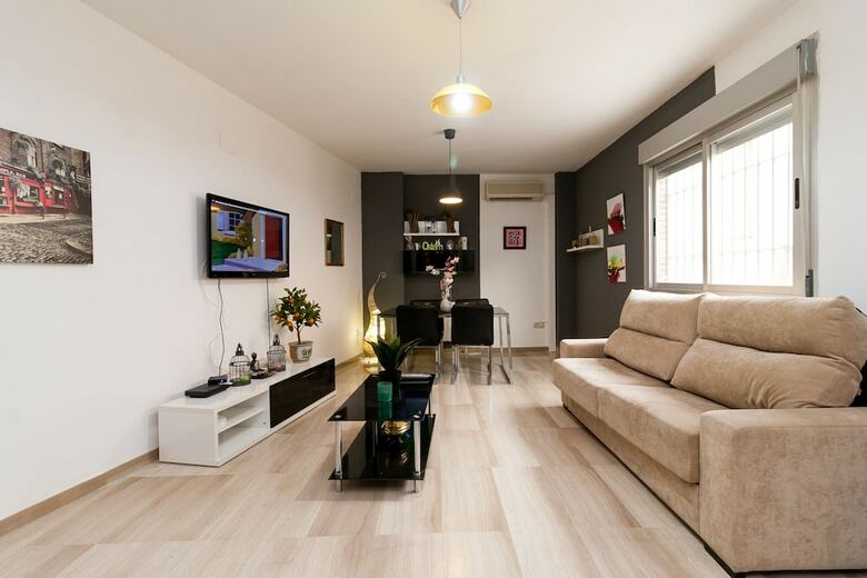 Casa Huerta Del Pino Granada Canovas Apartment