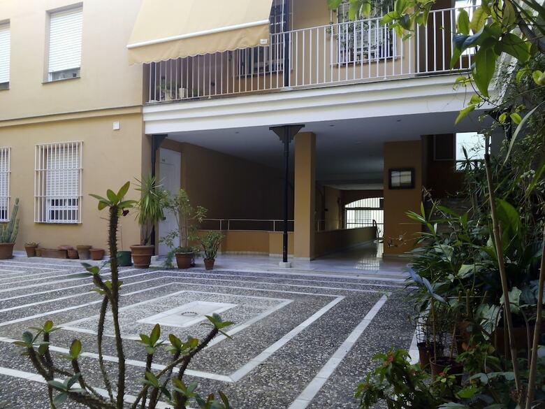 Azahar Apartamentos Medina Center