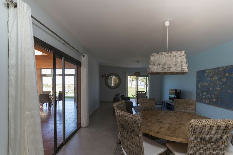 Villas Caleta Beach & Golf