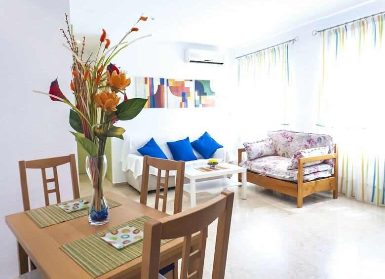 Apartamentos Sierpes Central Oasis By Valcambre