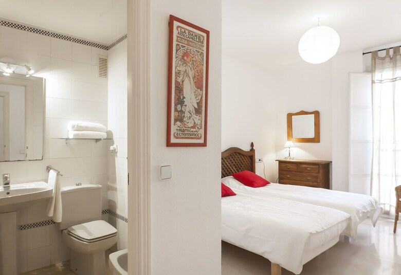 Apartamentos Conde Ibarra Central By Valcambre
