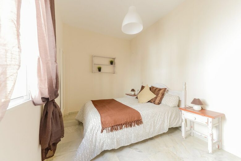 Sevilla Apartments Array�n