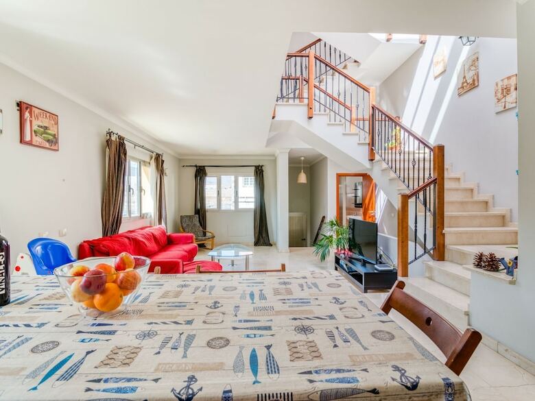 Spacious Apartment In Cruce De Arinaga With Terrace