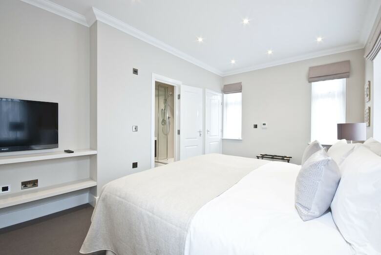 Hotel Ashburn Court