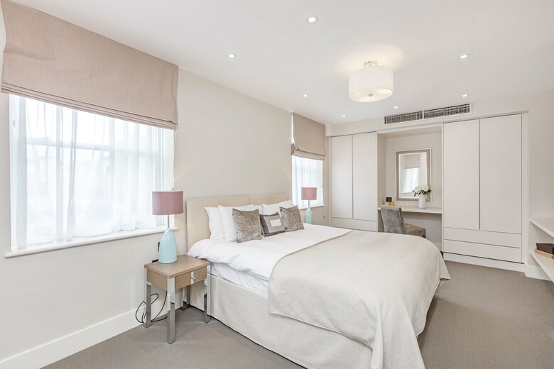 Hotel Ashburn Court