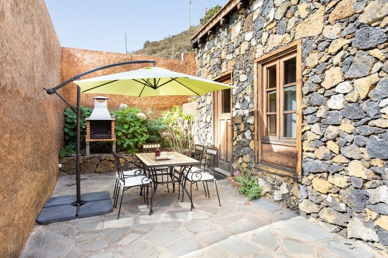 Homelike Charming Rustic House El Pinar