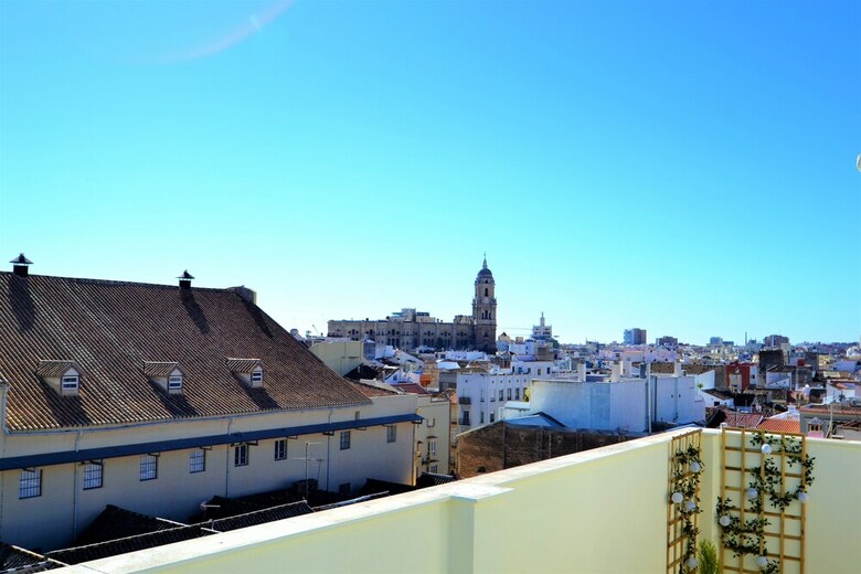 Apartamentos La Perla De M�laga