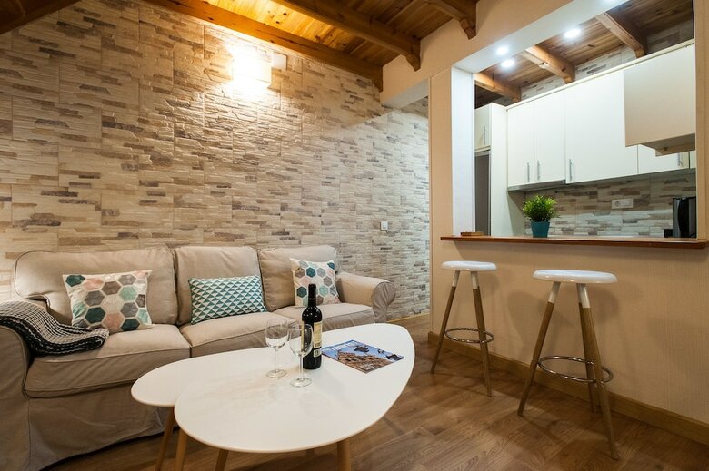 Hommyhome San Isidoro - Cozy Apartment