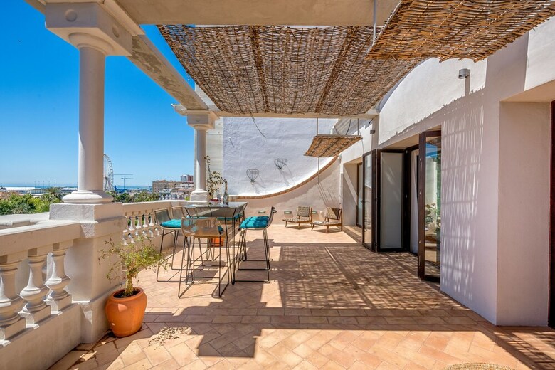 Apartamentos Solaga Veletta