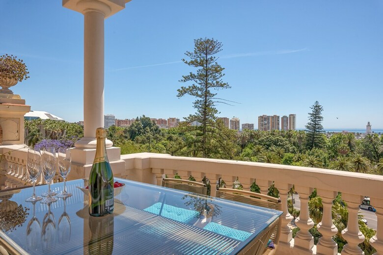 Apartamentos Solaga Veletta