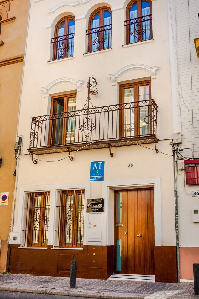 Apartamentos Eva Recommends Pureza V