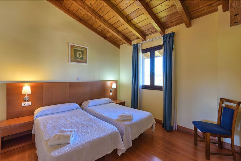 Hotel Ibaigune