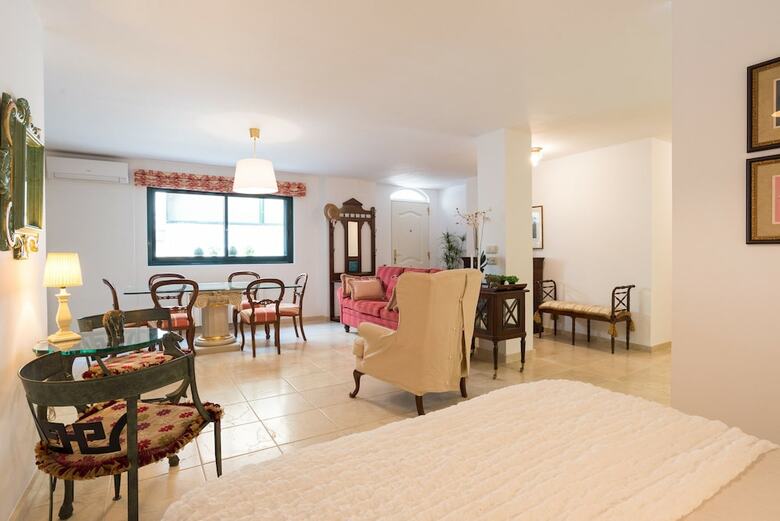 Lu&cia Apartamento Limonar