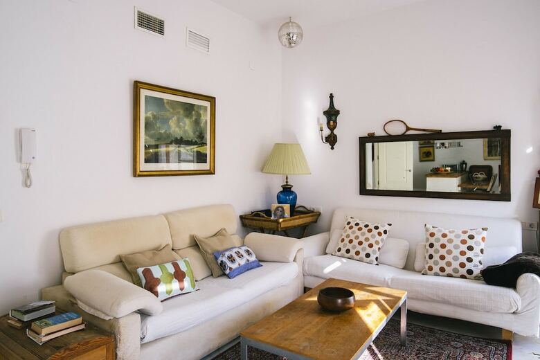 Apartamentos Eva Recommends Alberto Lista �tico