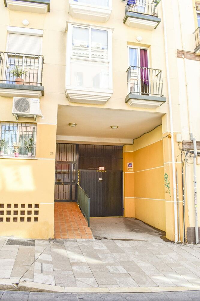 Apartamentos Letmalaga Two Sidewalks