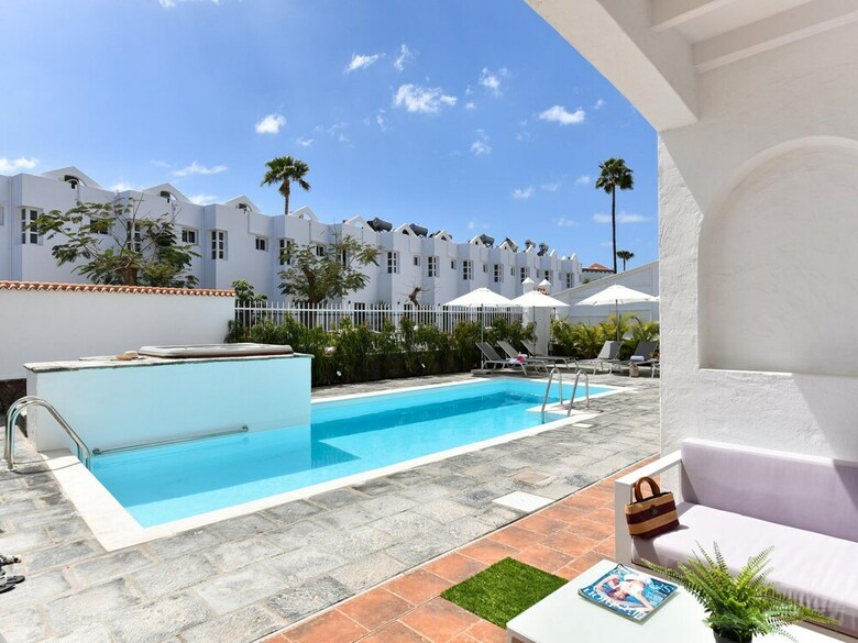 Apartamentos Renovated Bungalow In Sonnenland 5