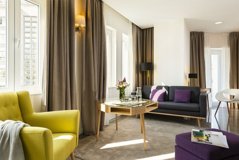 Hotel Torre Homenaje Historical Suites