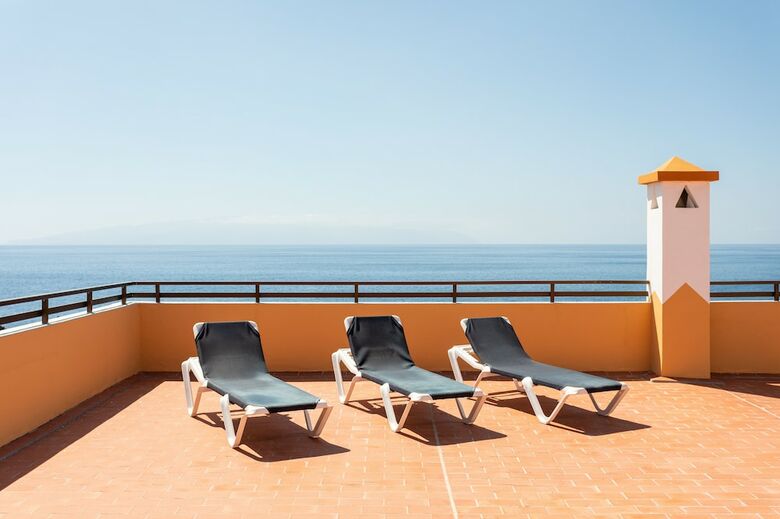 Apartamentos Frontline Puerto Santiago