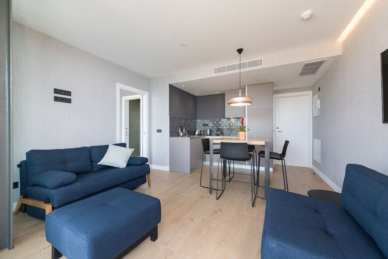 La Marine Luxury Apartments