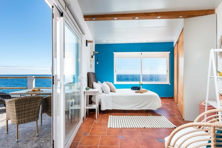 Apartamentos Luminous Loft Apt. �above� The Atlantic Ocean