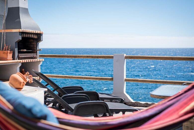 Apartamentos Luminous Loft Apt. �above� The Atlantic Ocean