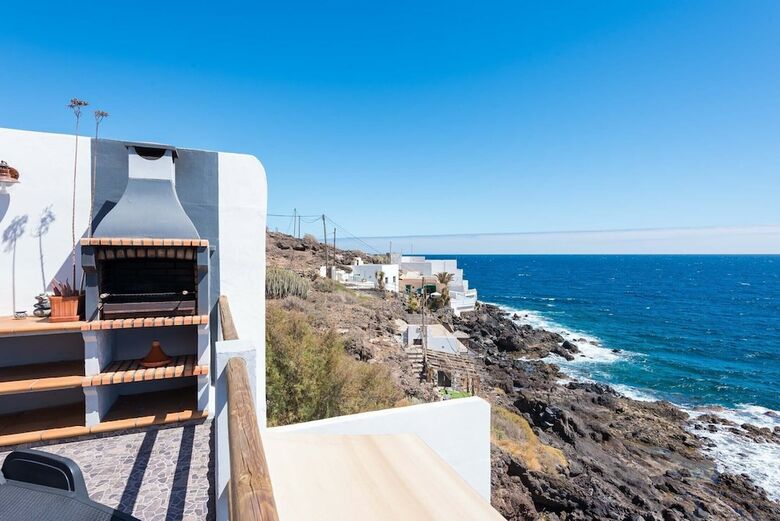 Apartamentos Luminous Loft Apt. �above� The Atlantic Ocean