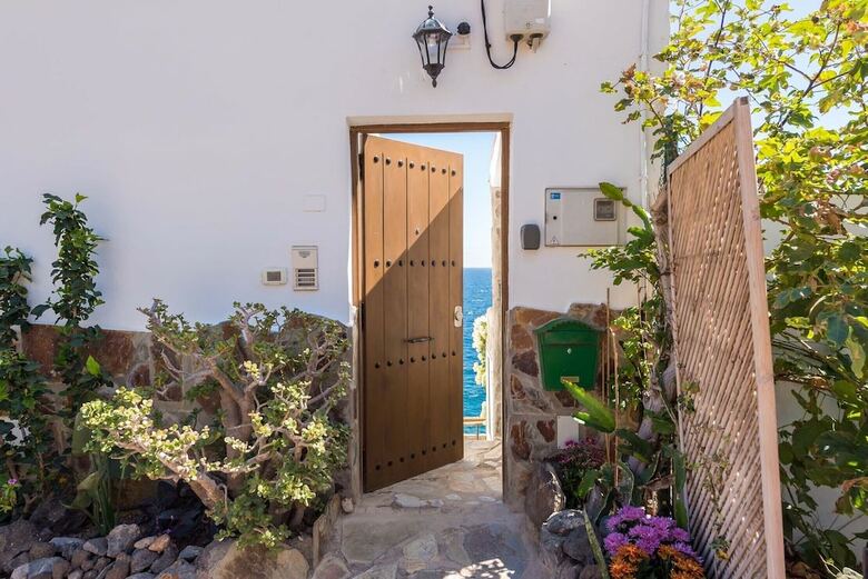 Apartamentos Luminous Loft Apt. �above� The Atlantic Ocean
