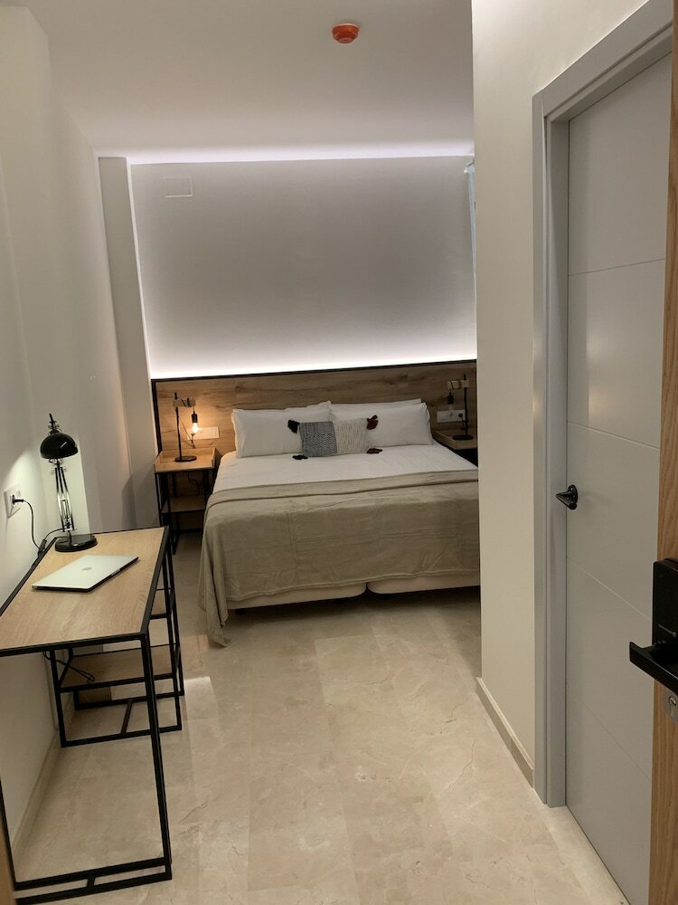 Hotel Sweet Sevilla Suites