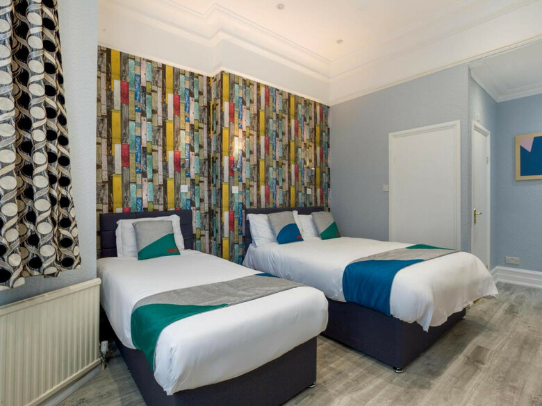 Oyo Sino Hotel