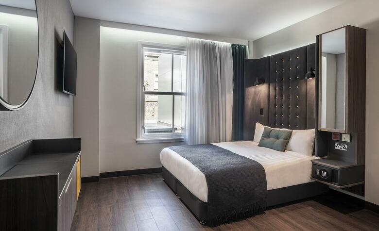 Hotel Point A Kensington Olympia