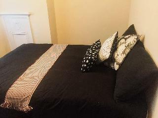 Hostal North London Cottage