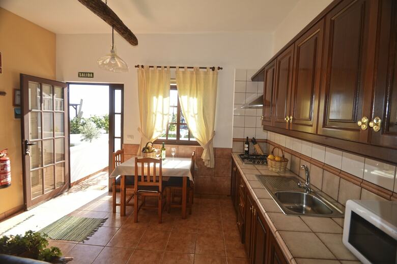 Apartamentos La Roseta By Isla Bonita