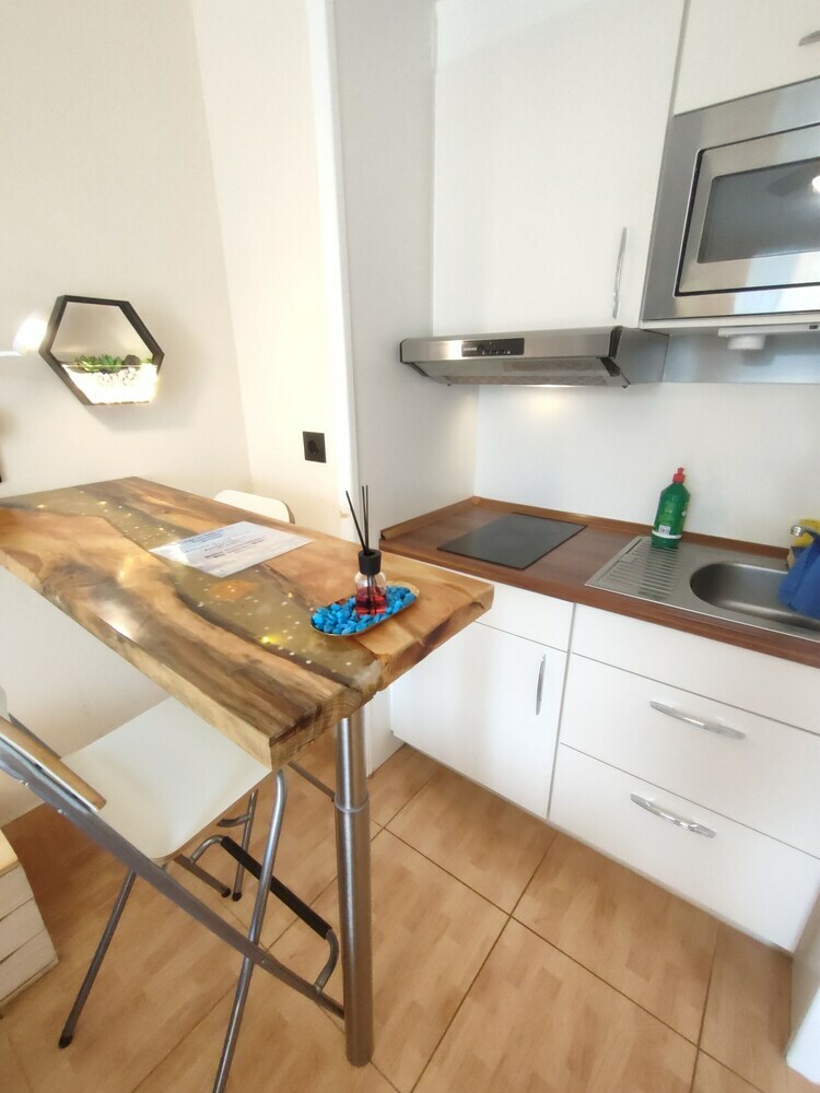 Apartment In 4 Star Hotel 24h