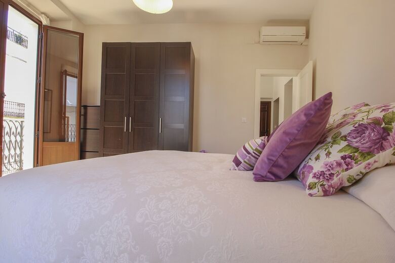 Deluxe Apartment With Giralda Views