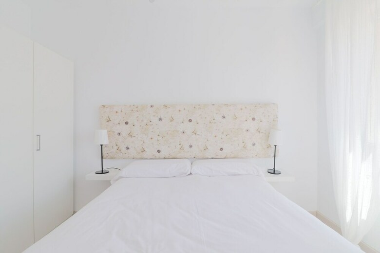 Brrand New 3 Bedroom Apartment By The Center