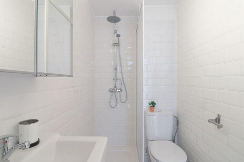 Brrand New 3 Bedroom Apartment By The Center