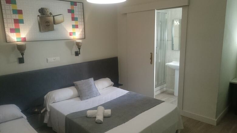 Pension Nwt Central Station Valencia