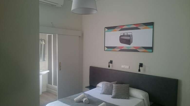 Pension Nwt Central Station Valencia