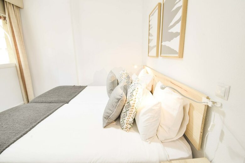 Apartamentos Letmalaga Lord Beach
