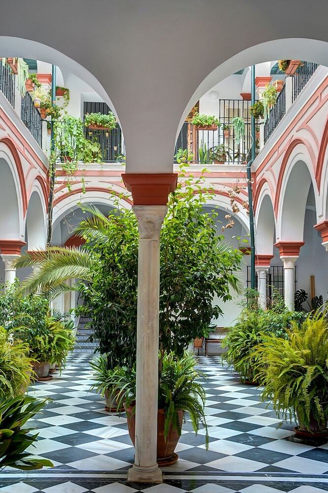Deluxe Apartment San Isidoro
