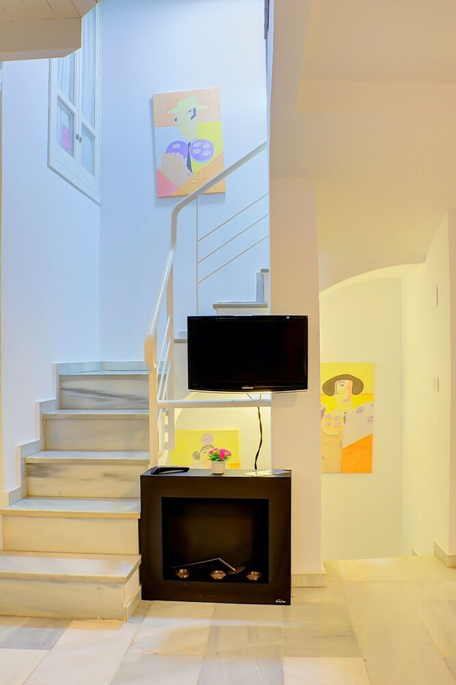Deluxe Apartment San Isidoro