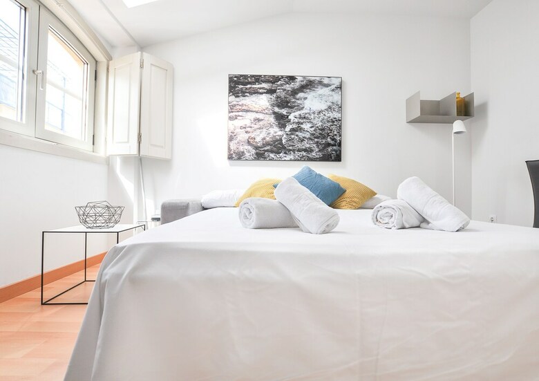 Apartamentos Renthas  Atico Picasso