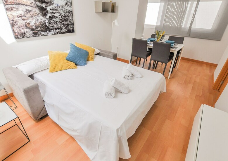 Apartamentos Renthas  Atico Picasso