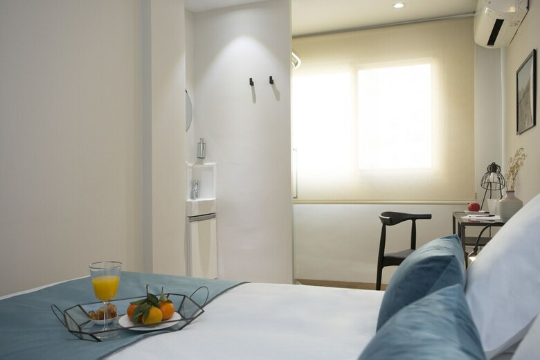 Hostal Palacios Rooms By Singularstays