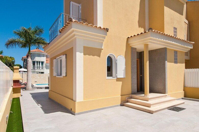 Villa Curie In Sonnenland With Pool