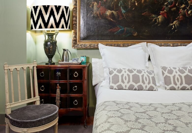 Bed & Breakfast Triana House
