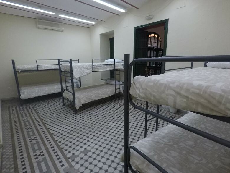 Hostal San Isidoro Hostel Sevilla
