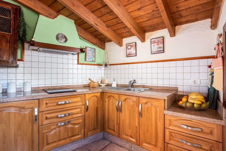 Romantic Cottage In A Beautiful Hamlet