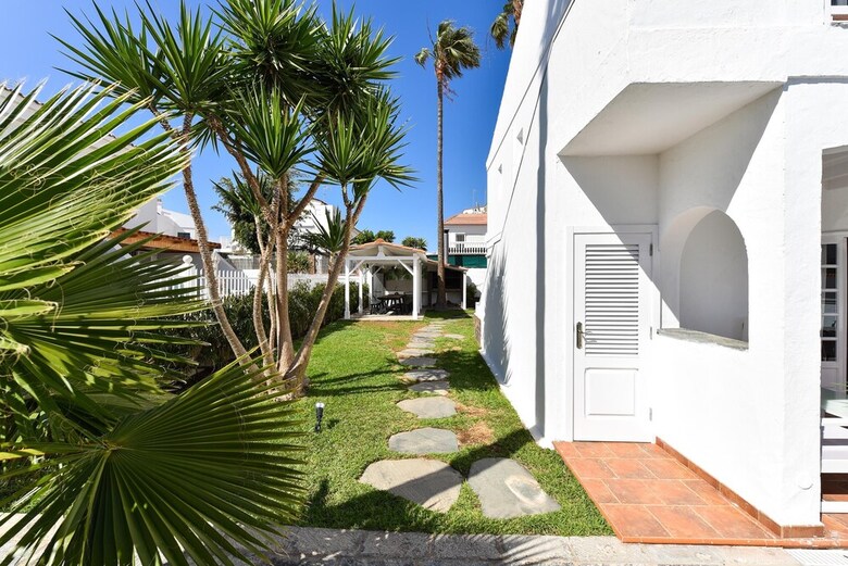 Apartamentos Renovated Bungalow In Sonnenland 1